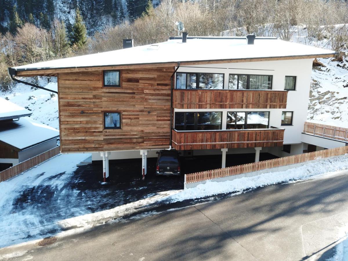 Almhittn - Luxus Appartements Finkenberg Exterior photo